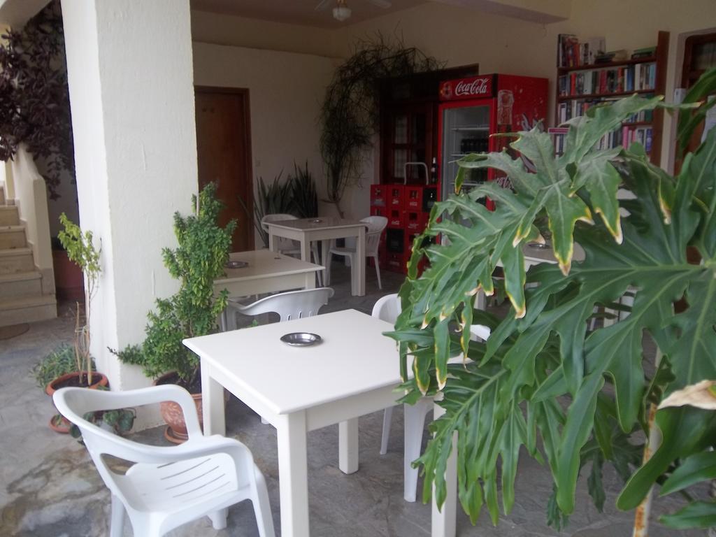 Knossos Hotel คาลามากิ ภายนอก รูปภาพ