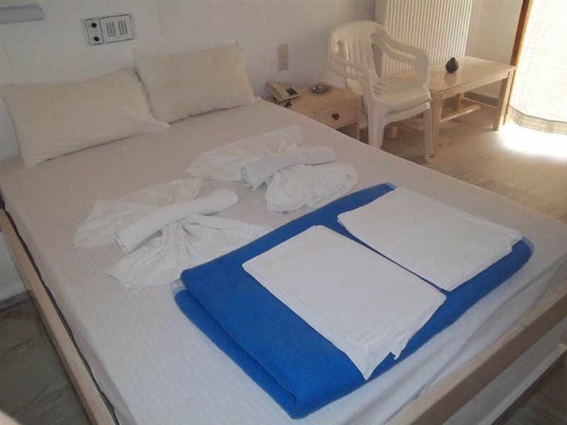 Knossos Hotel คาลามากิ ภายนอก รูปภาพ